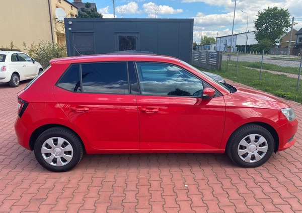 Skoda Fabia cena 22900 przebieg: 239000, rok produkcji 2016 z Drzewica małe 11
